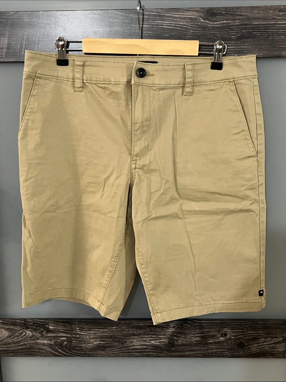 O'Neill Men's Tan Flat-Front Casual Shorts